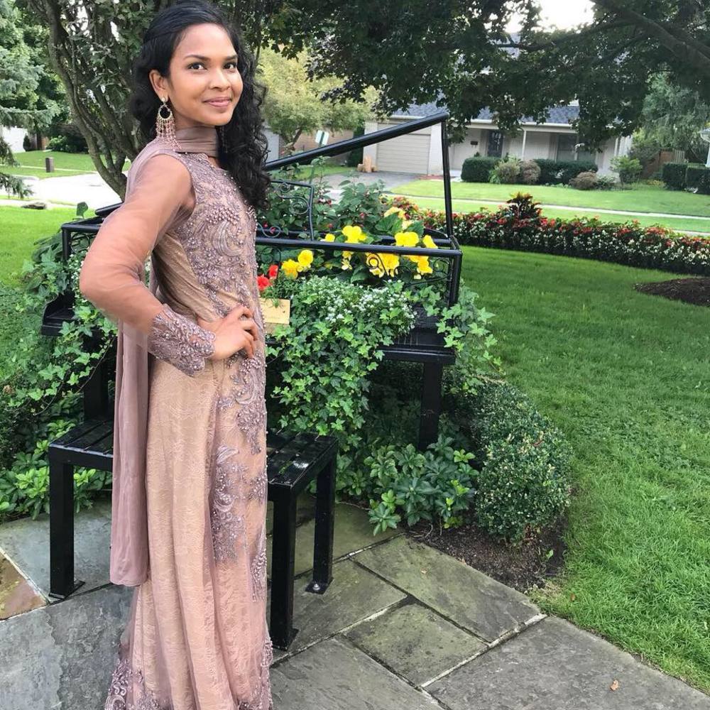 Meet your Posher, Farzana